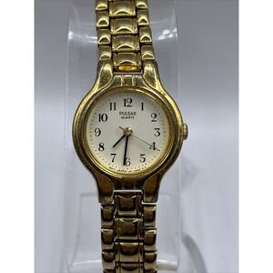 Pulsar 24mm Women's Quartz Watch Cream Dial Bracelet V811-2420- New Battery!